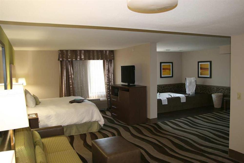 Hampton Inn Oakland-Хейуърд Стая снимка