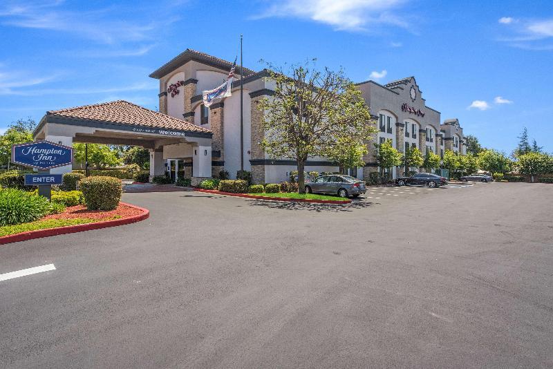 Hampton Inn Oakland-Хейуърд Екстериор снимка