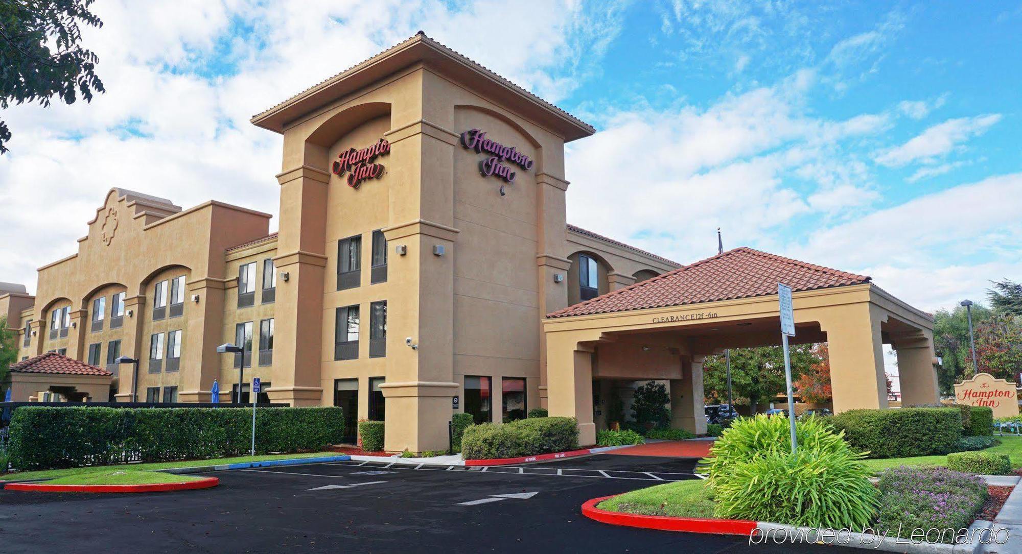Hampton Inn Oakland-Хейуърд Екстериор снимка