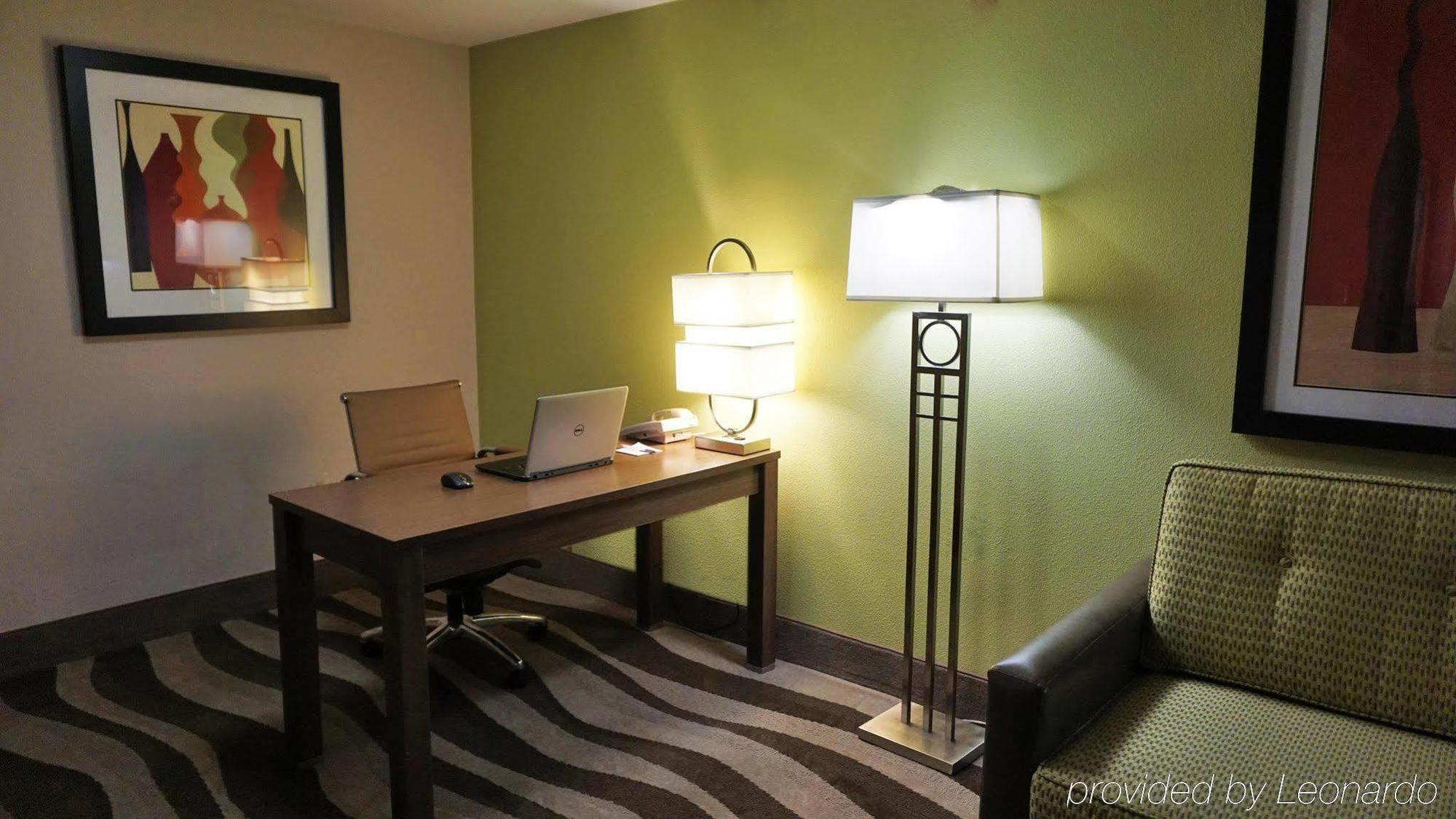 Hampton Inn Oakland-Хейуърд Екстериор снимка